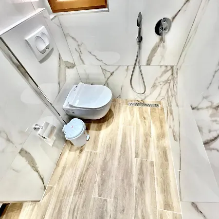 Coral Pensjonat Saranda