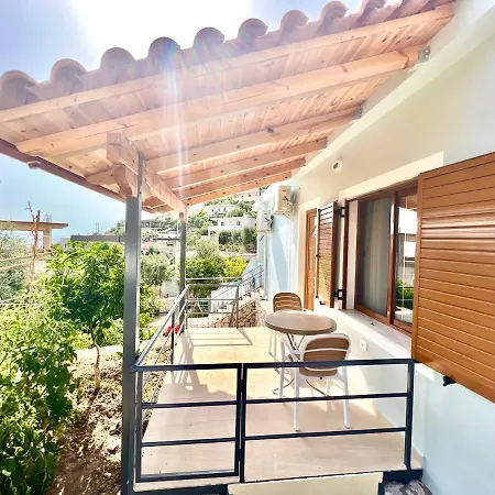 Konukevi Coral 4*