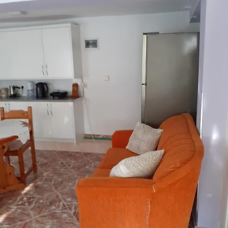 Coral Pensjonat Saranda