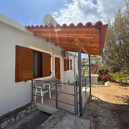 Konukevi Coral 4*