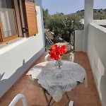 Coral 4*