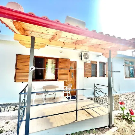 Guest house Coral