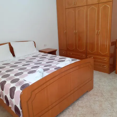 Guest house Coral