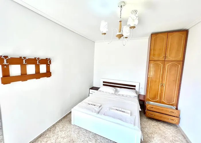 Coral 게스트하우스 Sarandë